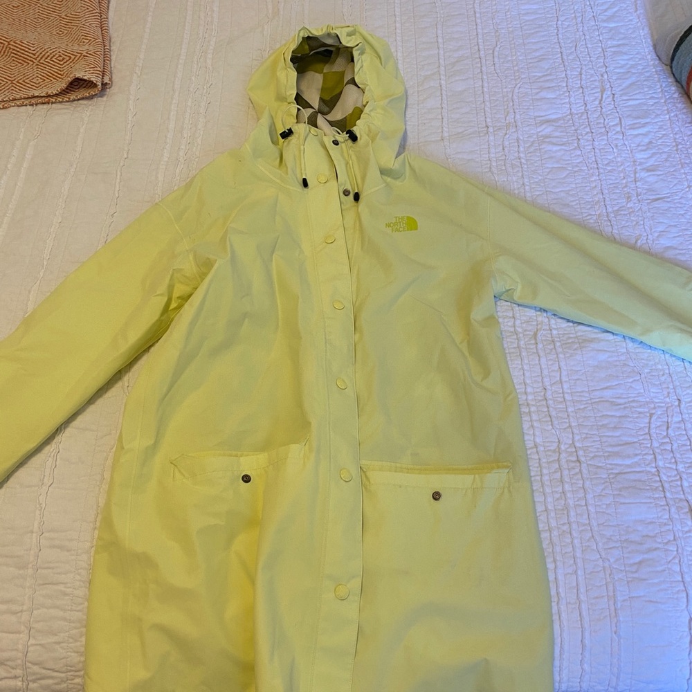 North Face rain jacket, light yellow, loose fit